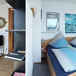 Zwei ruhige, private Gästezimmer nahe U-Bahn